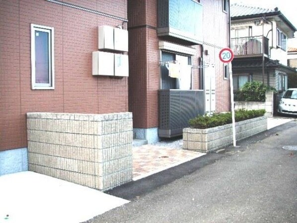 プチメゾン東戸倉IIの物件内観写真